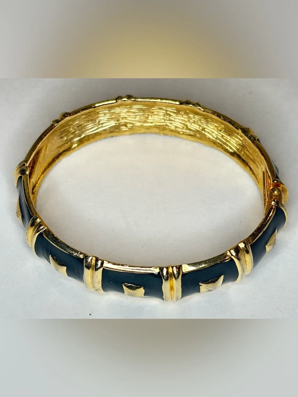 Retro Black and Gold Enamel Studded Hinged Bangle Bracelet